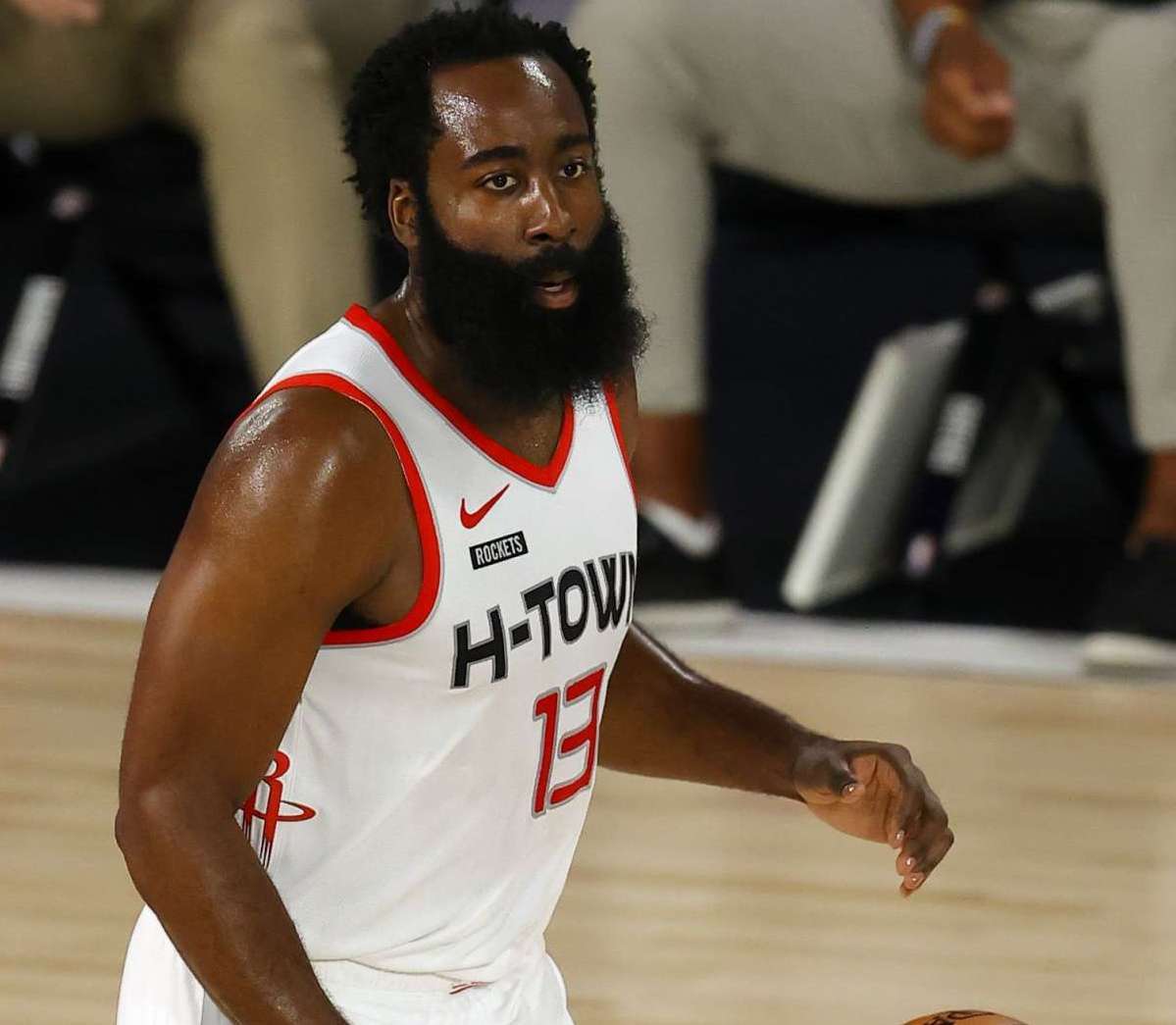 德尔加多以 德尔加多以