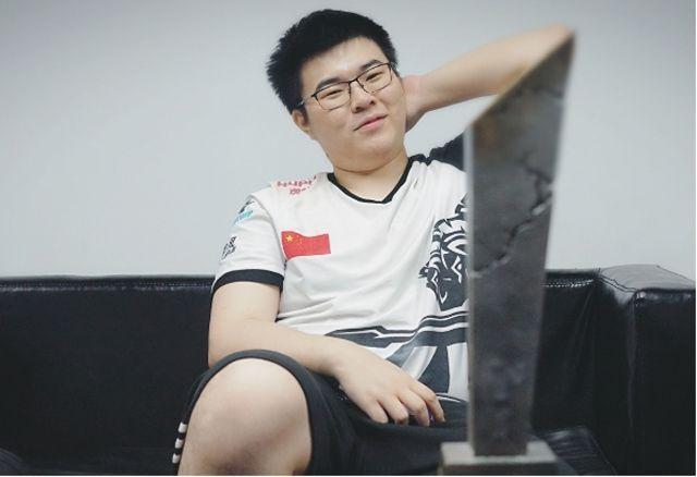 前所未有的 前所未有的